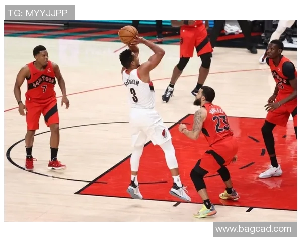 200斤的篮球明星如何在赛场上逆袭成传奇运动员的励志故事 200斤的篮球明星如何在赛场上逆袭成传奇运动员的励志故事